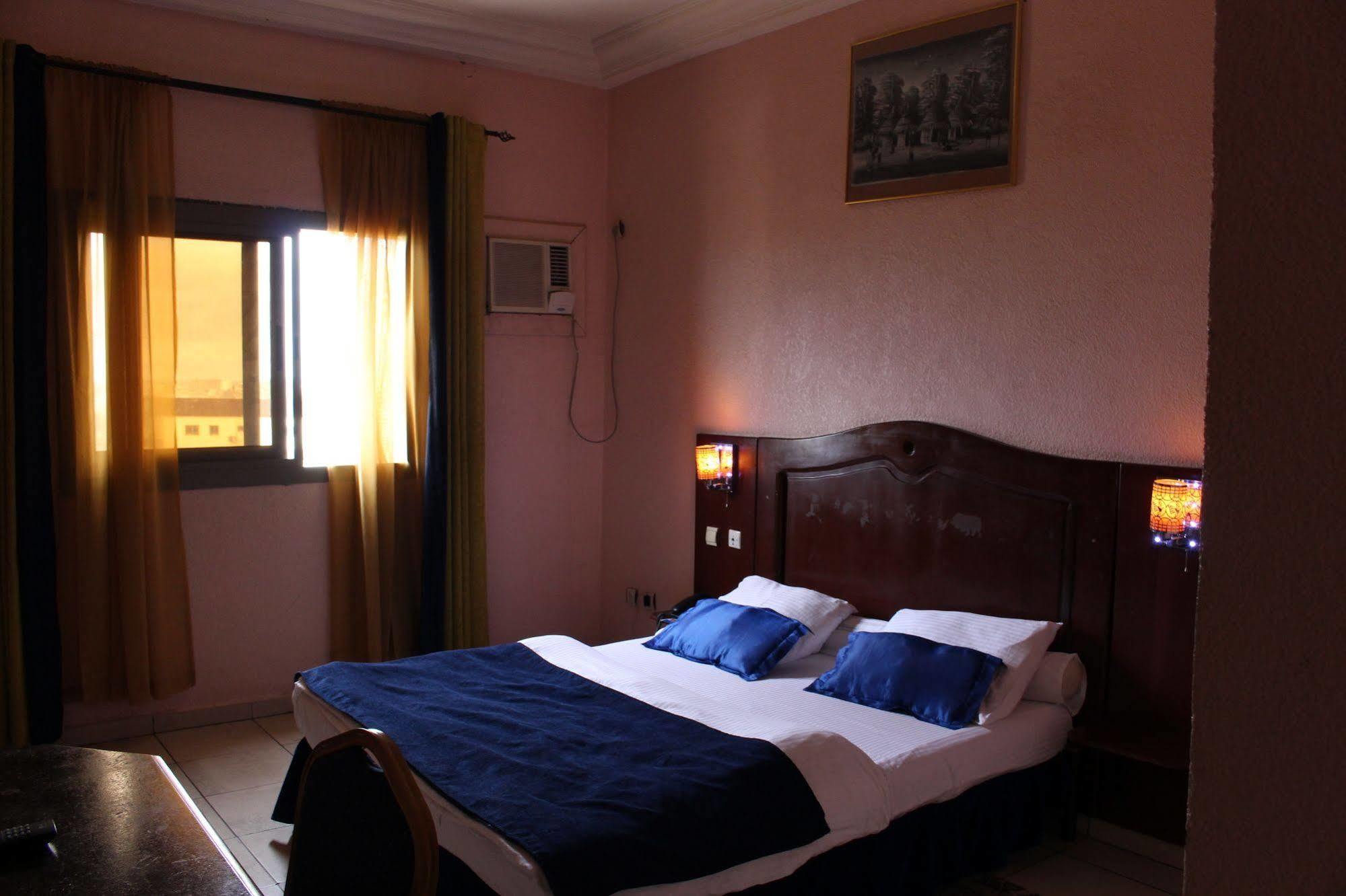 Prestige Hotel Yaoundé Kültér fotó