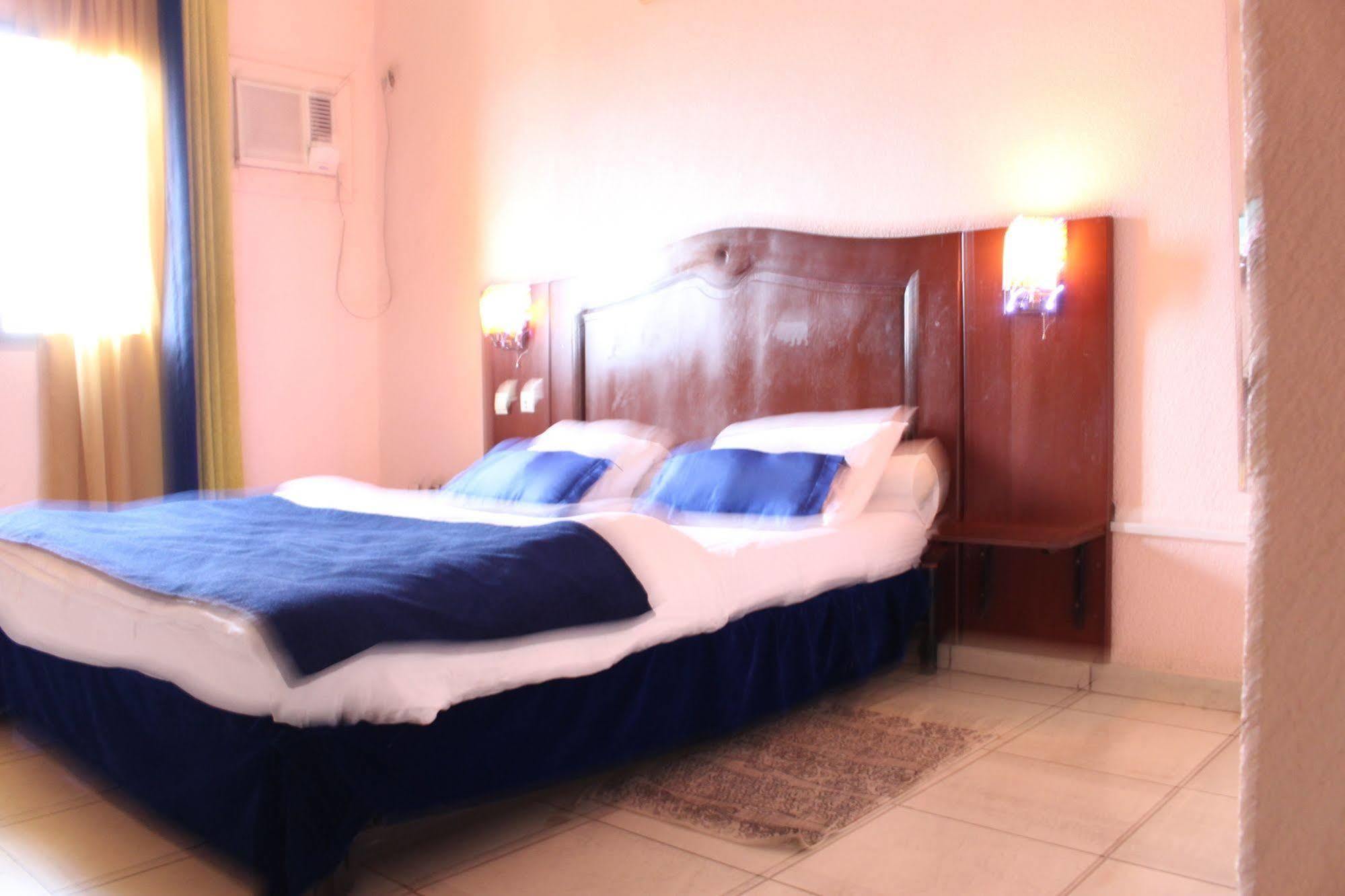 Prestige Hotel Yaoundé Kültér fotó